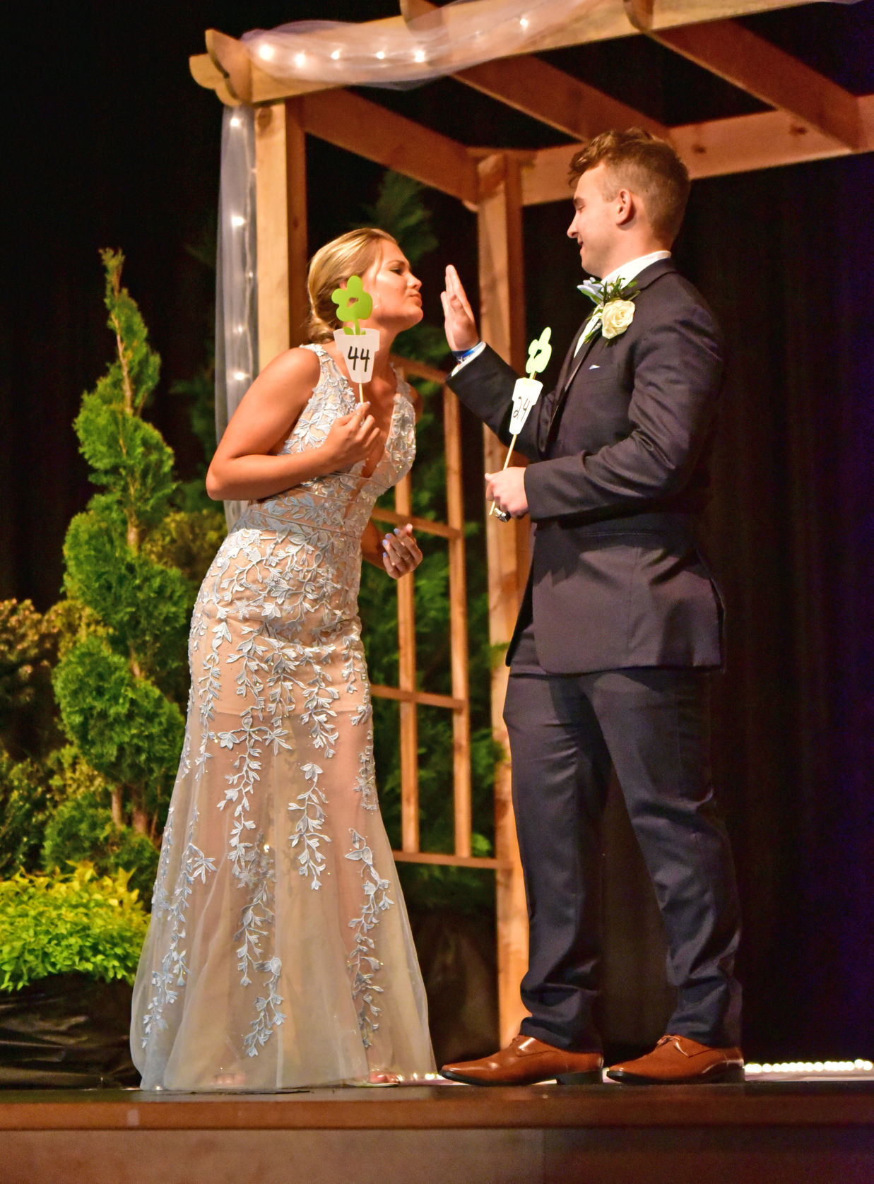 050419_gal_buenaprom 40